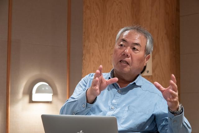 画像: これまでの体験を交えながら、新型caosの優秀さを熱弁する黛氏。