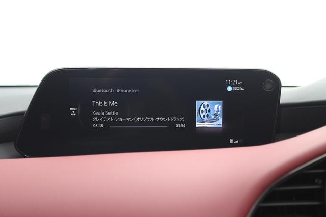 画像: Bluetoothオーディオでは、無線通信する上で音楽データが間引かれているはずだが、音質的には聴き劣りすることなく楽しむことができる。