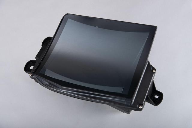画像: 日産Rogueに採用されたパナソニック製ヘッドアップディスプレイ。