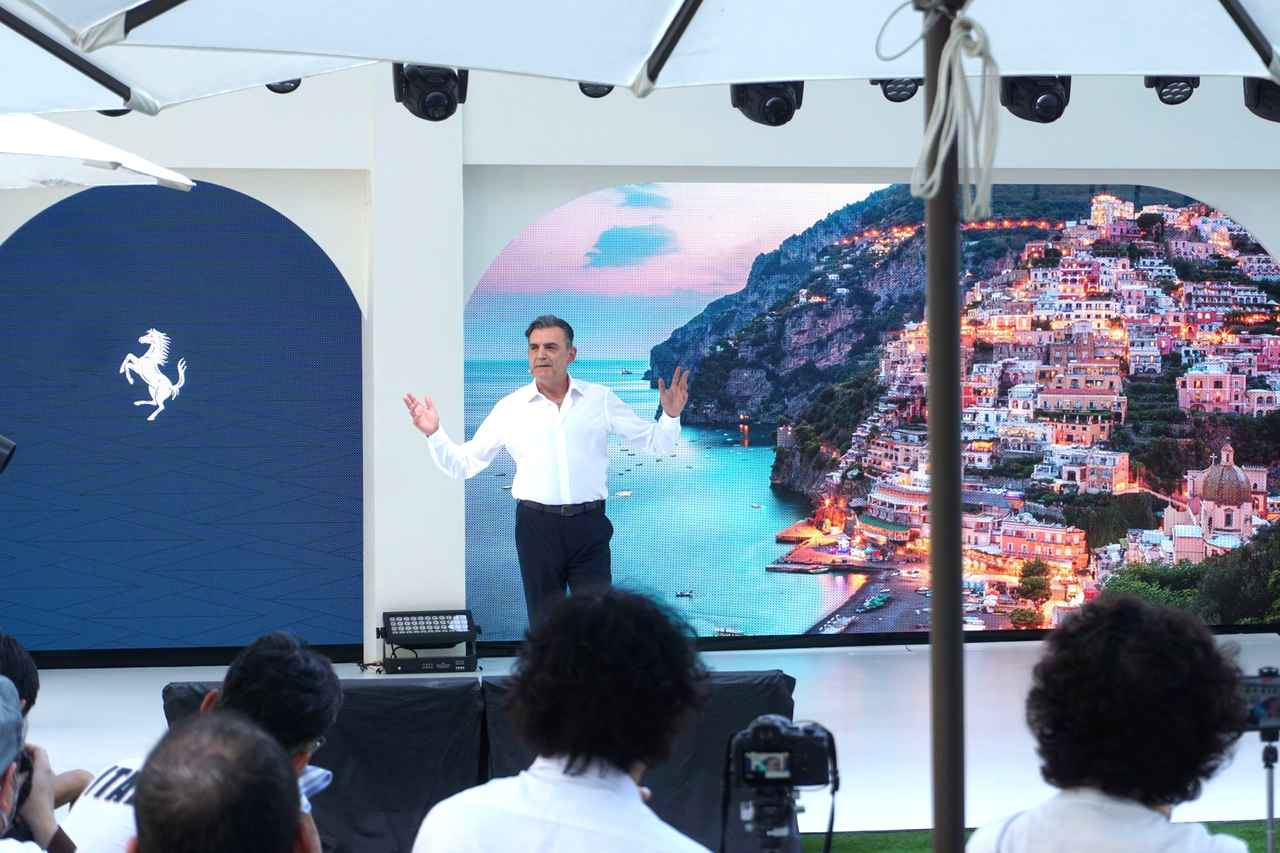 画像: イベント冒頭の挨拶では、フェラーリ・ジャパン代表取締役社長のドナード・ロマニエッロ氏が登壇