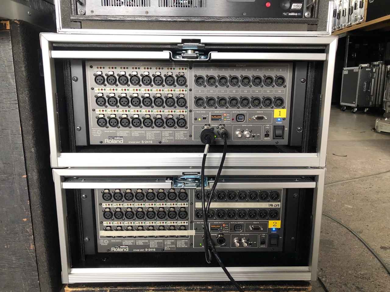 画像: ステージ・ボックスは、24ch入力/16ch出力の「Digital Snake S-2416」を2台導入