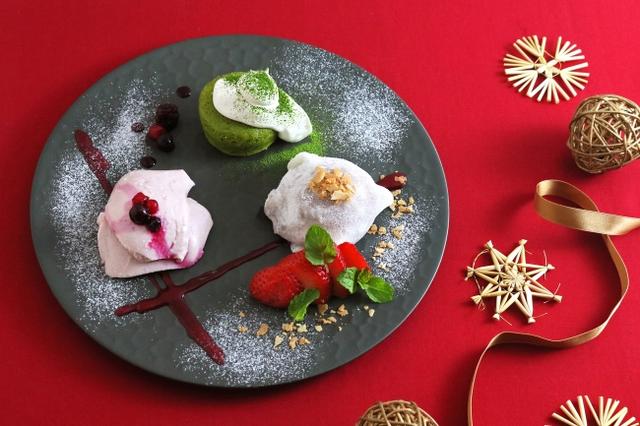 画像: 「こななのクリスマス甘味プレート」 950円(税抜) こななの甘い魅力が詰まった、クリスマス限定の甘味プレート。 あったか抹茶チョコレートが、とろ~り溶け出す濃厚フォンダンショコラに、もちもちの冷たいチョコアイス大福、口どけなめらかな豆乳プリンは苺味でさっぱりと。どこから食べても楽しい甘味プレートで、素敵なクリスマスをお過ごしください!