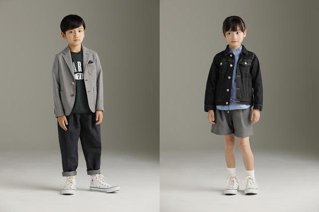 画像: 男の子:スーツのジャケットを着崩したスタイリング。「式典の時に着るだけ」ではない、着回し力の高さも魅力。女の子:シャツにGジャンを合わせたキレイ目カジュアルスタイル。ちょっとしたお出かけにも
