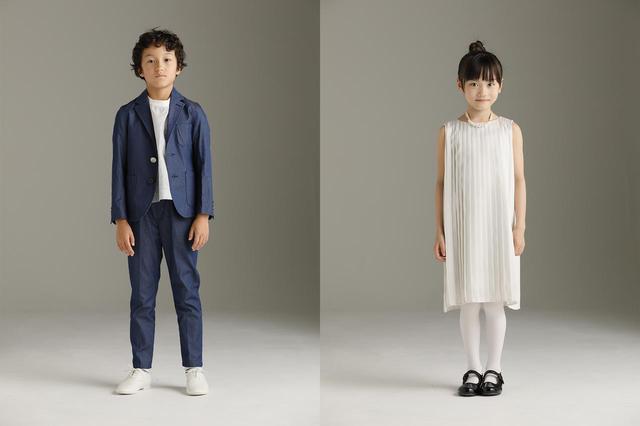 画像: 男の子:やや光沢のあるインディゴセットアップは、個性を出したい方にオススメ。女の子:アーチ&ラインの定番プリーツドレス。前身頃と後身頃で色を変えているので、フロントスタイルとバックスタイルで印象が変わる一着。