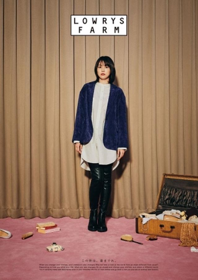 画像: 軽さが特徴のコーデュロイジャケットはこの秋おすすめのアウター。 ジャケット ¥7,500 シャツ ¥3,900 パンツ ¥5,500 ブーツ ¥7,900 ※WEB限定公開