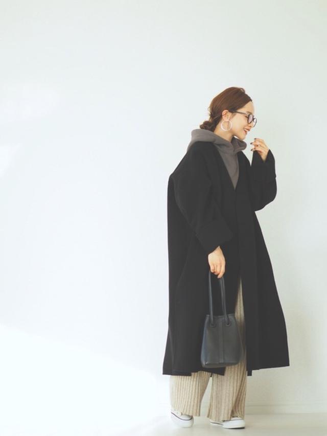 画像: 【CASA FLINE】 アウター 16,280円(現在のSALE価格)(税込) 【Ungrid】パーカー 7,590円(税込)