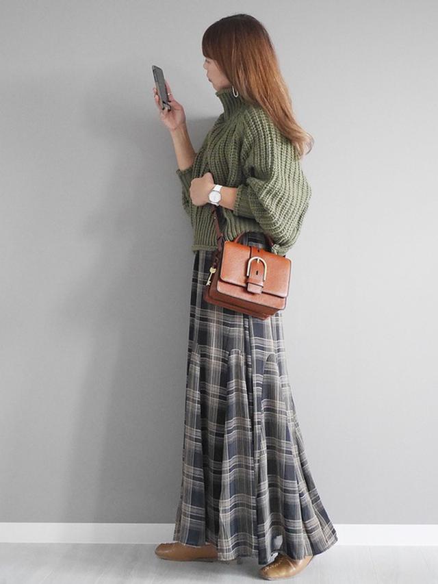 画像: 【H&M】ニット 【INTER FACTORY】 フレアロングスカート 5,082円(税込)