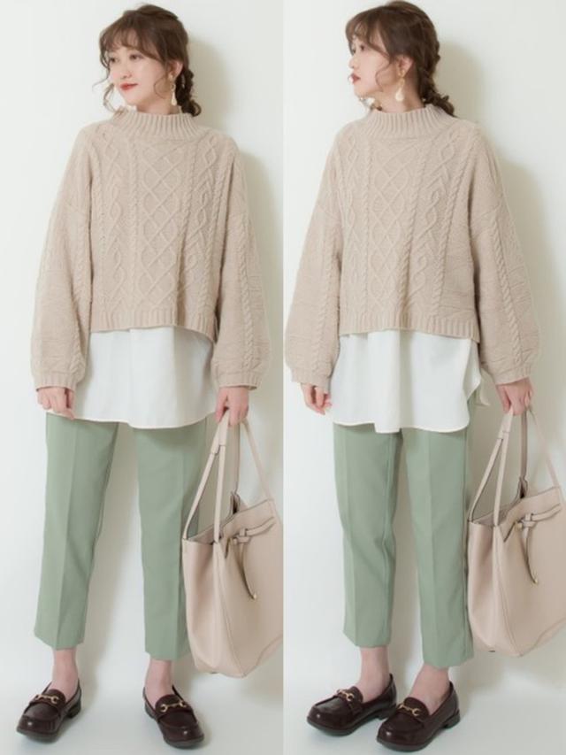 画像: 【GU】裏起毛テーパードパンツ 1,990円(税別) 【アンポケット】ボリュームスリーブアラン柄ケーブルニット 2,673円(税込)セール時価格 【しまむら】AYスタンドネックBL 1,500円(税込) 【しまむら】PAバッグインツキTT 2,900円(税込)