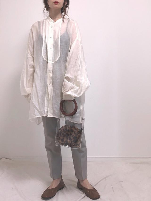 画像3: ワイドパンツ→スラックスのすっきりスタイルで春モード!