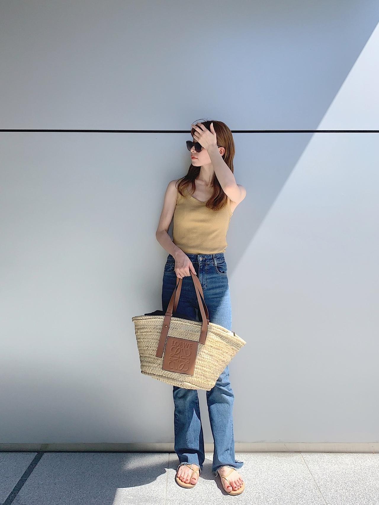 流行遅れ なんて言わせない 定番デニムの 今年らしい着こなし 4選 Senken Trend News 最新ファッションニュース