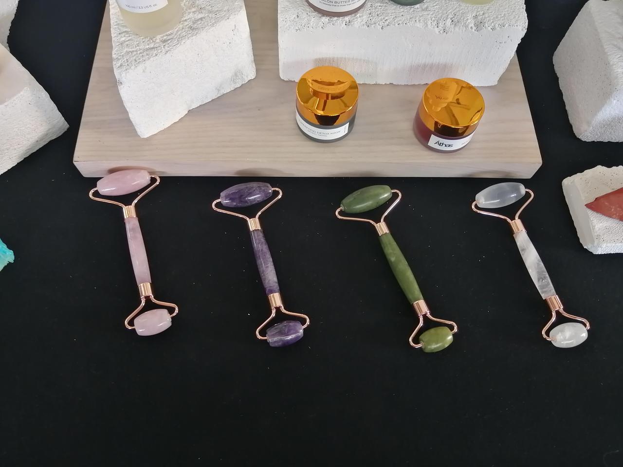 画像3: グリーンイベントで見つけた、パワーストーン配合のタイコスメ