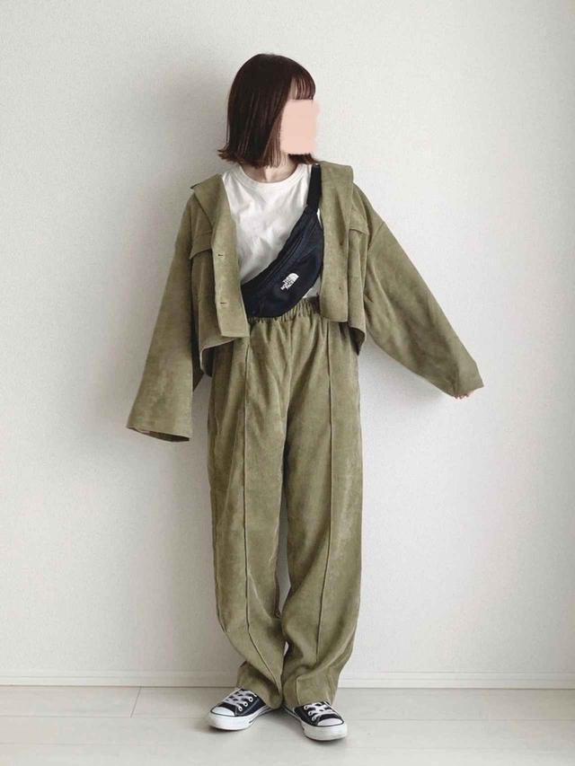 画像: 【kutir】コーデュロイシャツジャケット 2,595円(税込)【kutir】コーデュロイイージーパンツ 2,595円(税込)【THE NORTH FACE】グラニュール Granule NM71905 ボディ ウエスト バッグ 4,070円(税込)【CONVERSE】CANVAS ALL STAR OX 6,380円(税込)