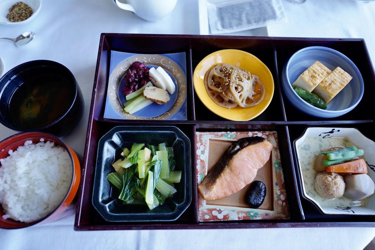 画像3: 朝から幸せな気分になれる豪華な朝食