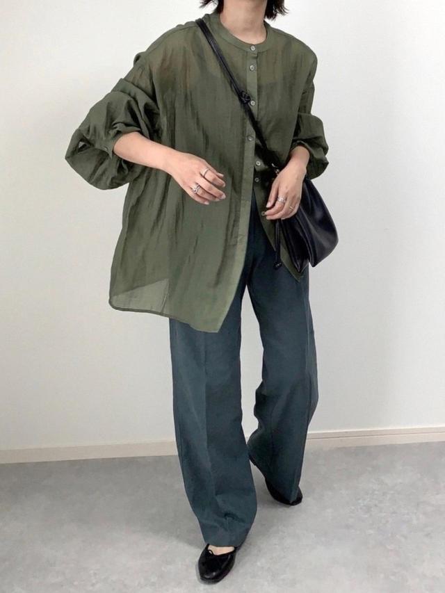 画像: 【Aunt Marie's】バルーンスリーブシアーシャツ 4,290円(税込)【DHOLIC】パンツ 平均価格 5.000〜10,000円