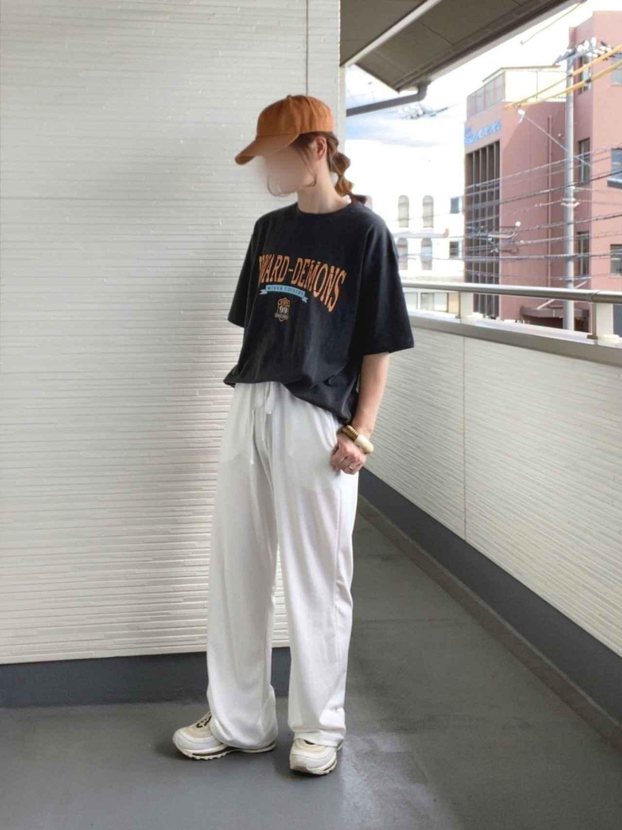 画像: 【DHOLIC】Tシャツ 平均価格2,000〜5,000円【DHOLIC】パンツ 平均価格2,000〜6,000円【NIKE】エア マックス 19,800円(税込)【newhattan】キャップ 2,200円(税込)