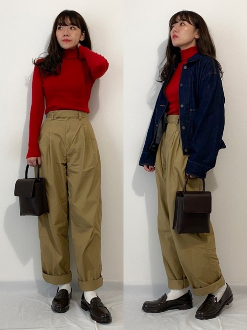 画像: 【UNIQLO】ニット ¥2,189（税込）【UNIQLO】パンツ ¥4,389（税込）【UNIQLO】アウター¥6,589 （税込）【KALENO】バッグ 平均価格4,000〜【HUNTER】ローファー ¥16,500（税込） 出典：WEAR