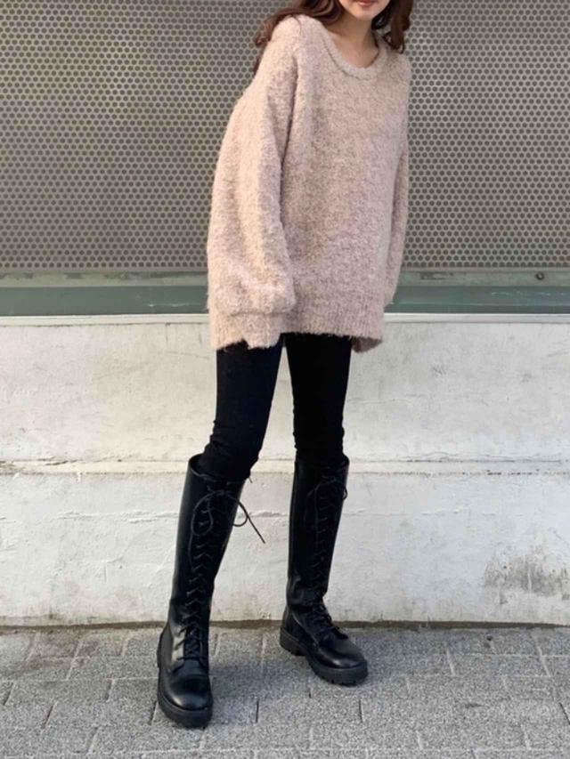 コーデに困ってるあなたに 黒スキニー を何倍もおしゃれに着こなすコツ4つ Ftn Fashion Trend News ファッショントレンドニュースマガジン すべての人におしゃれする楽しさを