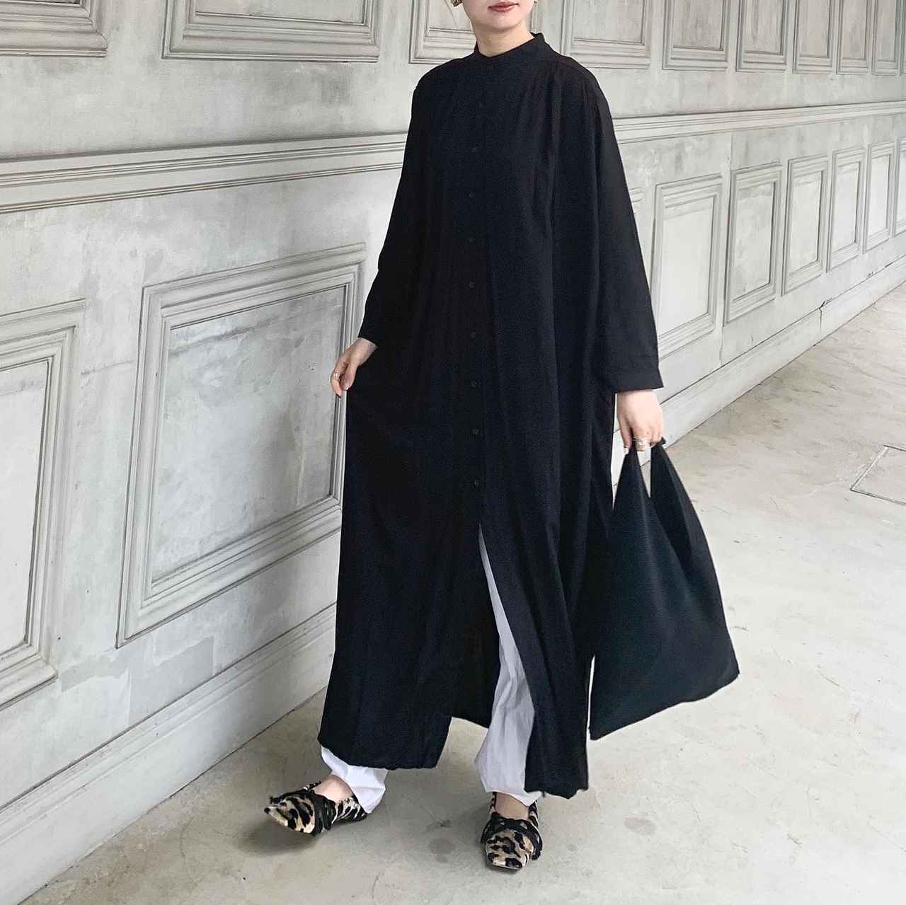 デザインも使いやすさも Mm6メッシュトートバッグを取り入れたモノトーンコーデ Ftn Fashion Trend News ファッショントレンドニュースマガジン すべての人におしゃれする楽しさを