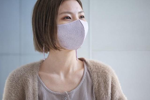 画像: シルク・フェイス・マスク(ラベンダー)¥3,850(税込)
