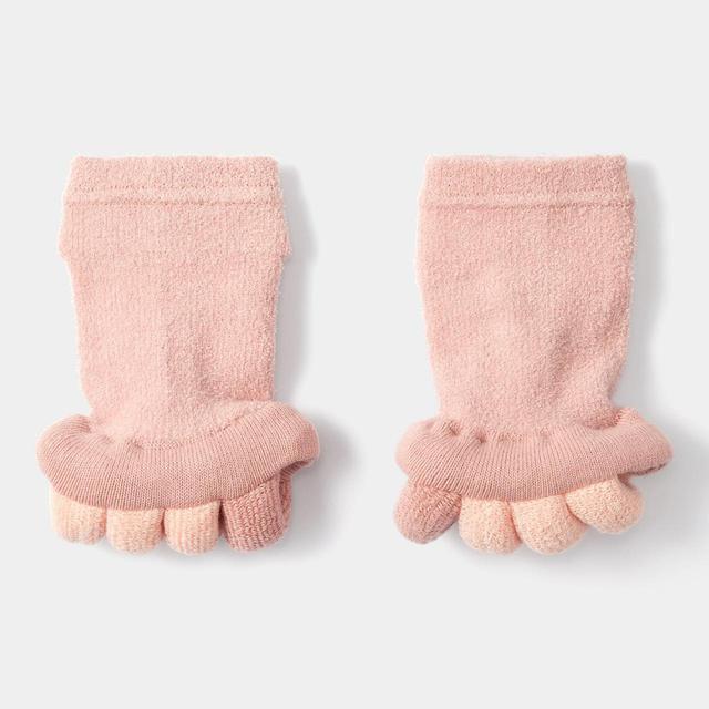 画像: 足指リラックスソックス¥590(税込) 出典:fashion trend news