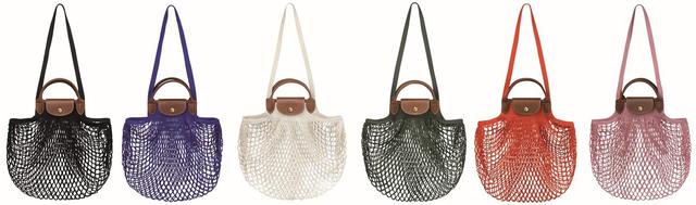 画像: サイズH41×W33×D2.5cm(ショルダーバッグ)価格¥11,000(本体) 素材/カラー展開:コットン100%(ハンドル / フラップはカウハイド)/ブラック、ブルー、エクリュ、カーキ、オレンジ、パウダーピンク※写真左から順 *カーキとパウダーピンクはフラッグシップ、公式オンラインストア、イベント開催店舗の限定カラー 出典:ftn