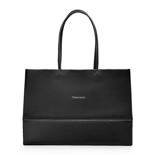 画像: ティファニー ラージ ショッピング トート ¥187,000-税込 長さ 約37cm×奥行 約18㎝×高さ 約26㎝ 出典:ftn