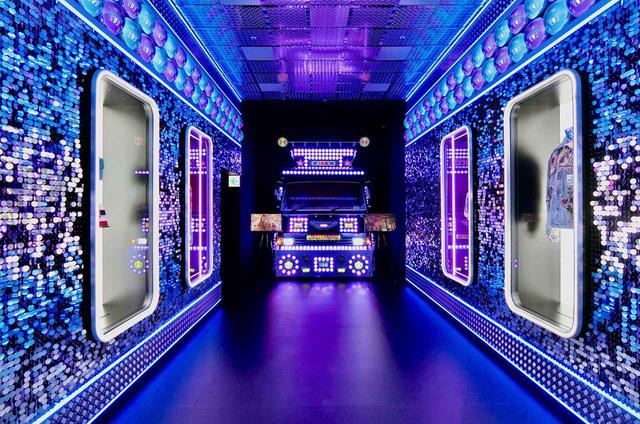 鬼才アレッサンドロ・ミケーレの頭の中をのぞく。「Gucci Garden