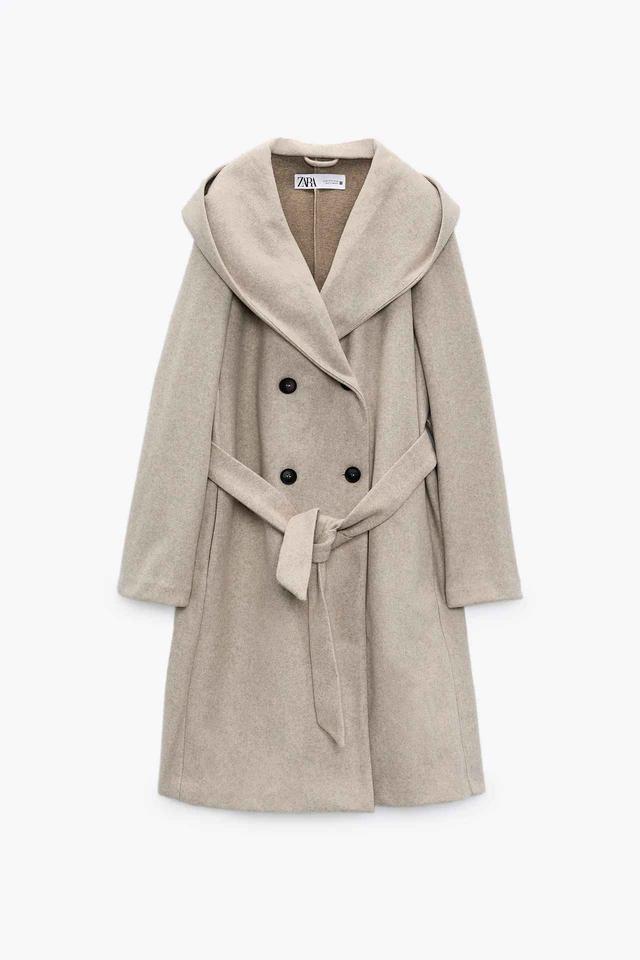 今、狙い目！【ZARA】「ベージュコート」がかわいさの極み