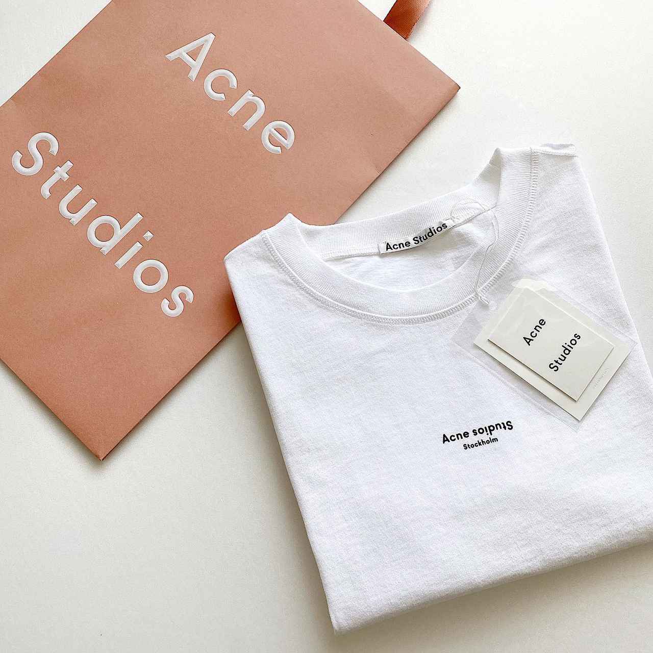 洗練されてる…！【Acne Studios】オシャレさんの新定番アイテム