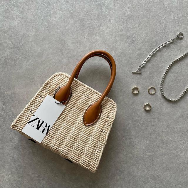 最終価格 ZARA ザラ ♡ バスケット バッグ カゴ バッグ ZARA - ZARA ミニバスケット トートバッグ カゴバッグの通販 by
