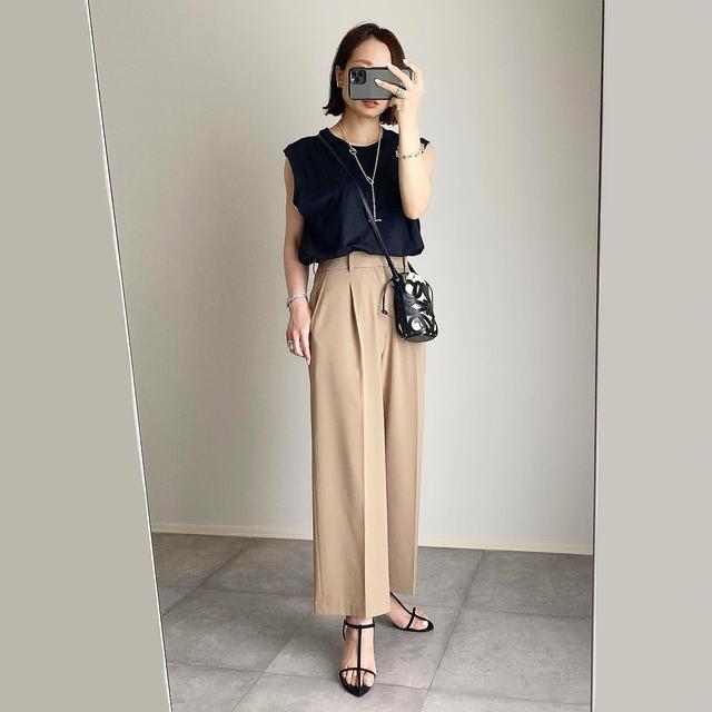 ユニクロ公式 | タックワイドパンツ／ライト ユニクロ　タックワイドパンツ　ぬーぴー様