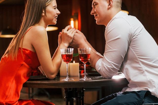 男の本音 どうしよう 好きすぎる 心底惚れる女子 の特徴 Ftn