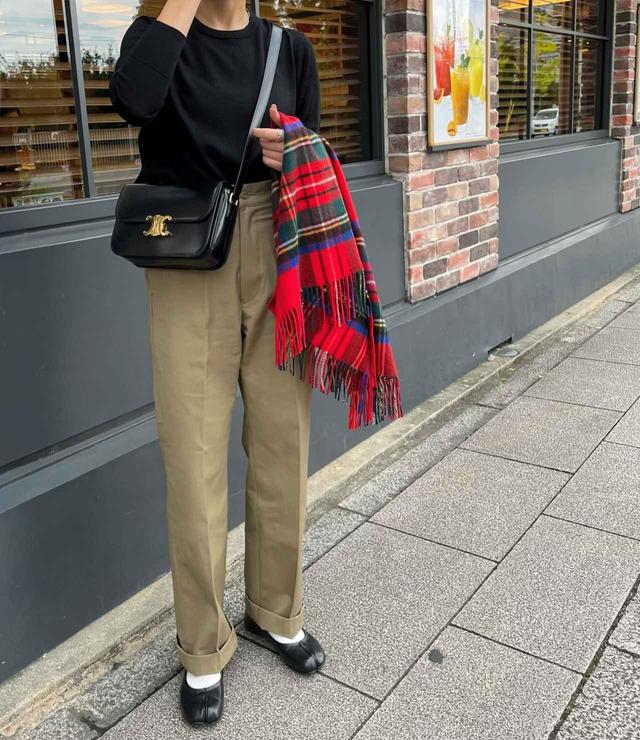 買うならこれ一択!!【CELINE】みんな持ってる「黒レザーバッグ」可愛 ...