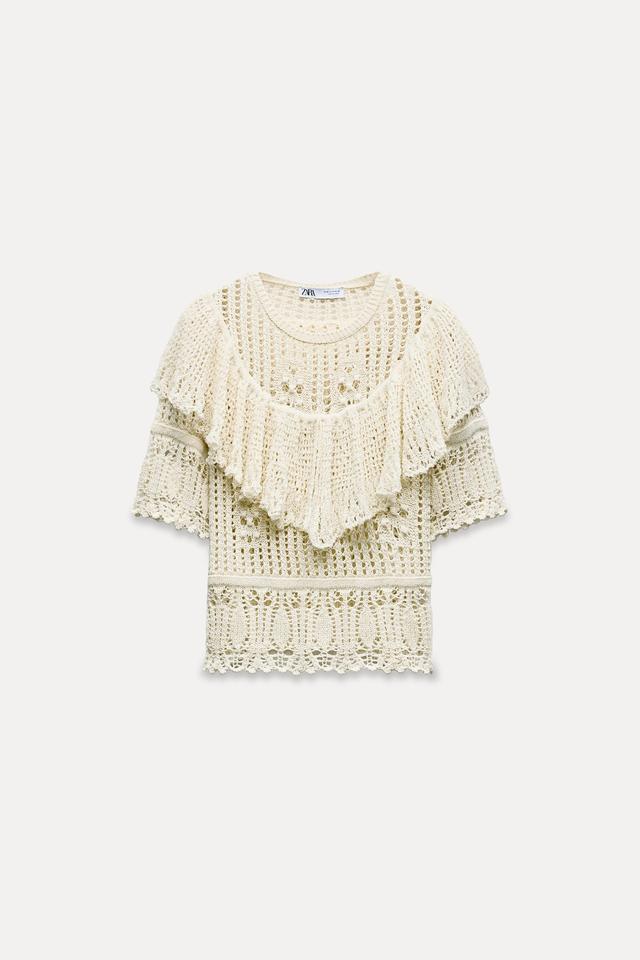 大人も着られる“フリル”！【ZARA】カジュアル可愛い♡「フリルトップス