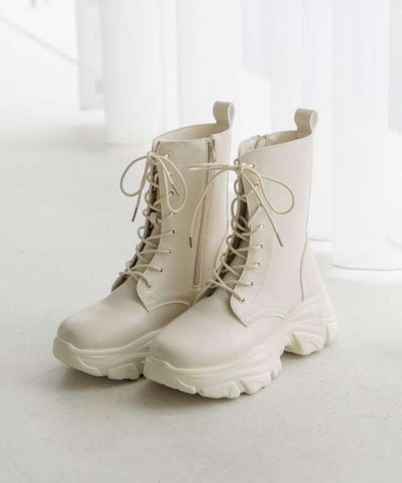 長時間歩く日」に！【ローリーズファーム】30・40代の相棒