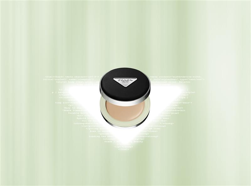 画像: プラダ メッシュ クッション SPF50＋ PA＋＋＋ ¥11,330／プラダ ビューティ 出典：jp.pradabeauty.com