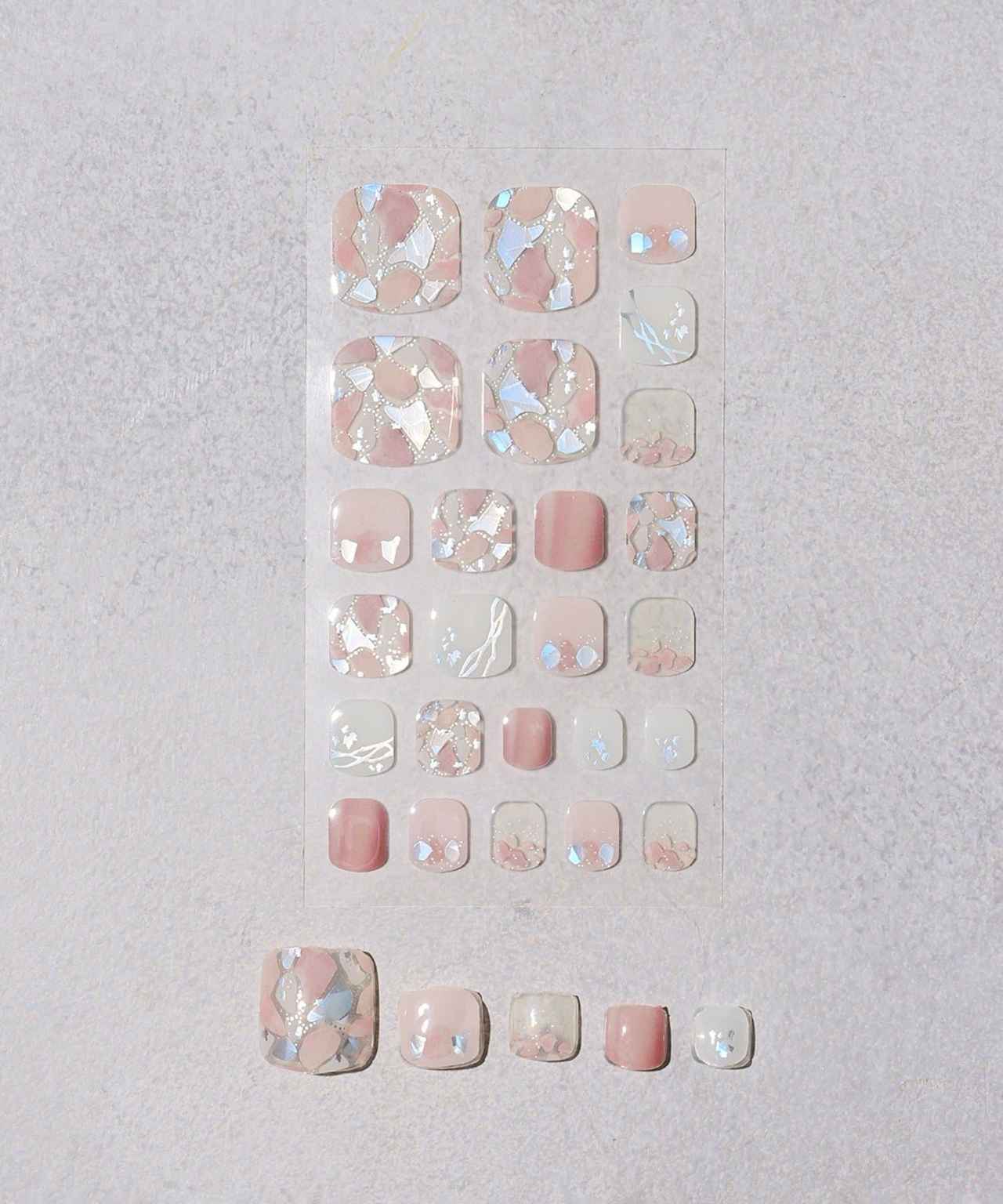 画像1: 出典：3COINS