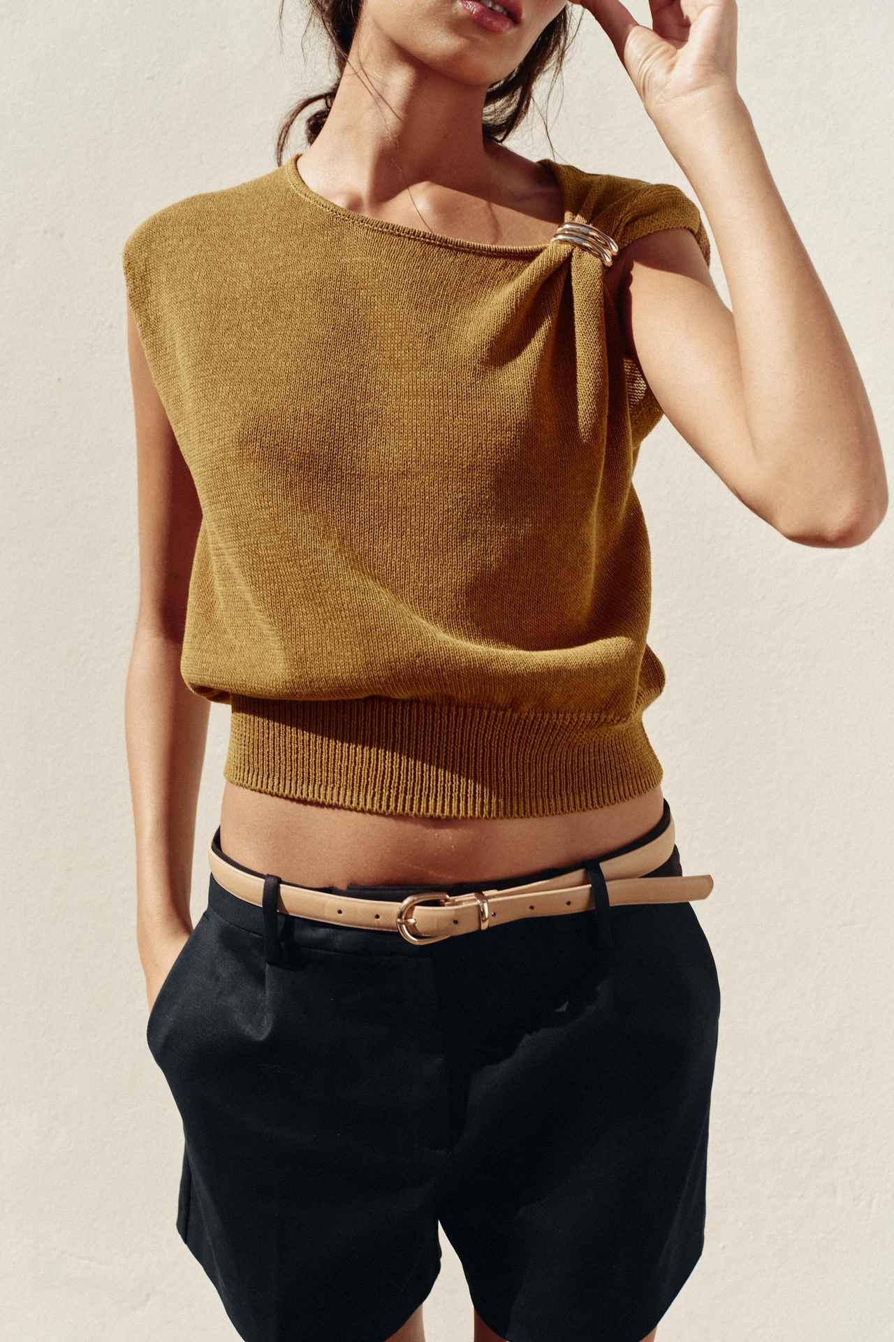 画像2: 出典：ZARA