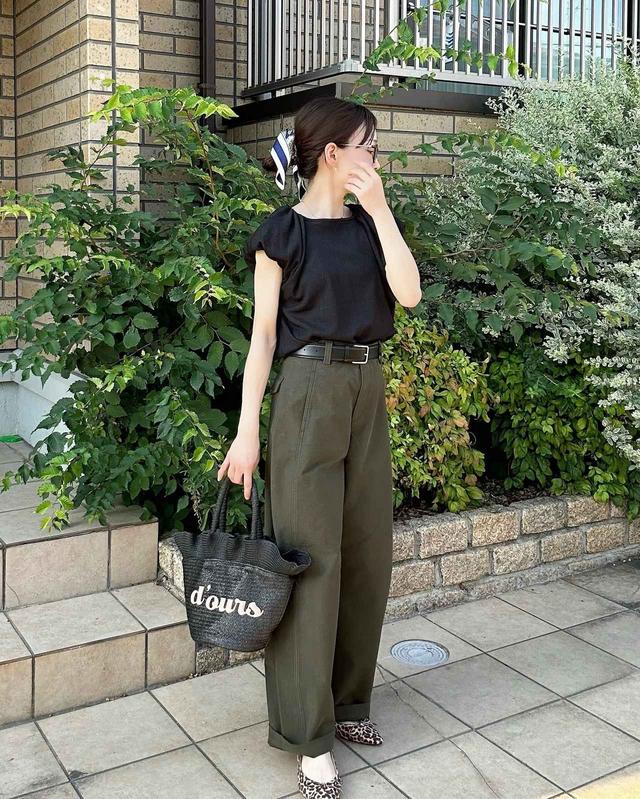 UNIQLO ジャージーバレルレッグパンツ ネイビー、ホワイト2着 ユニクロ