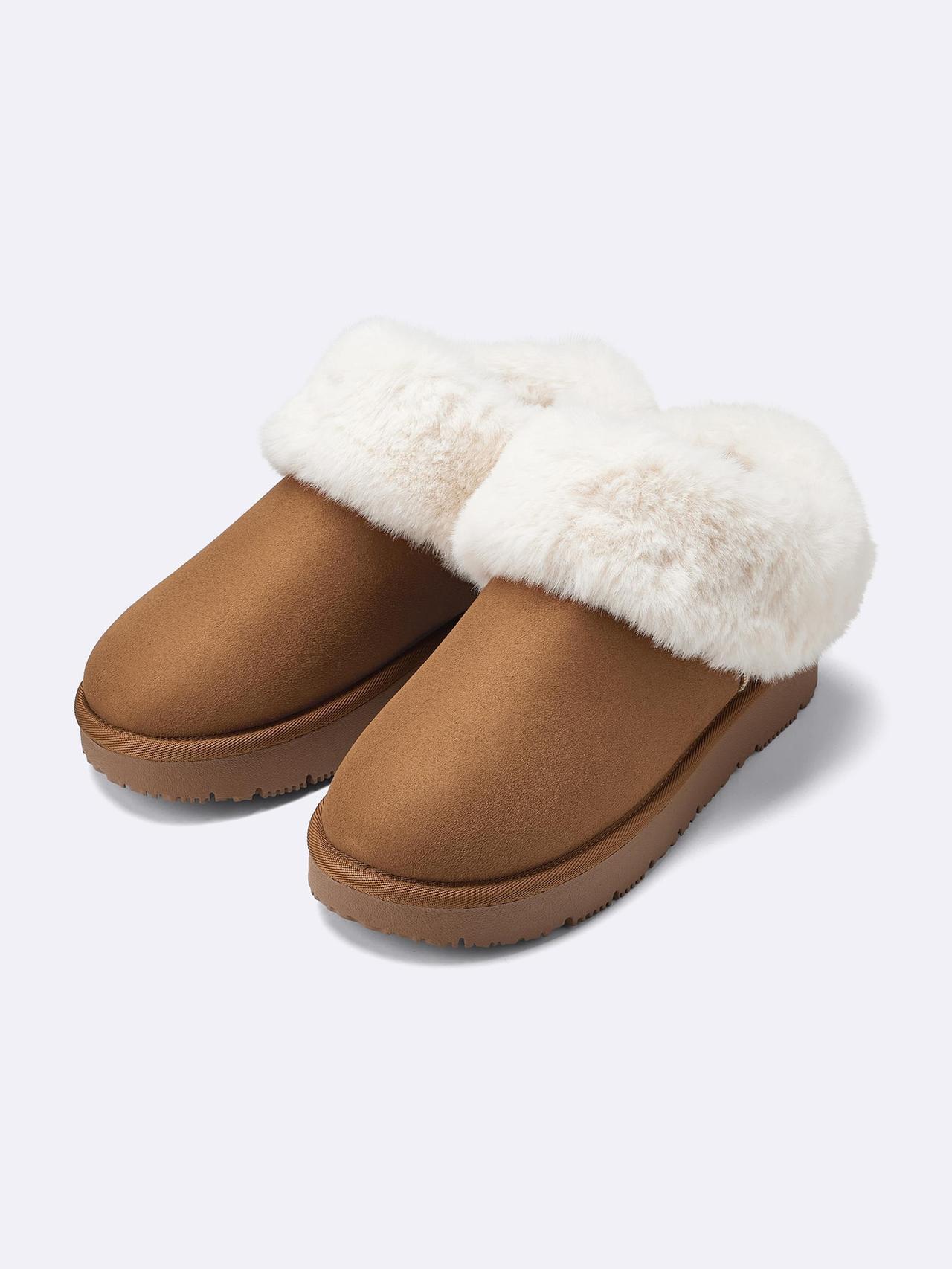 スニーカーより“この1足”！【GU】プチプラで買える♡「ムートン