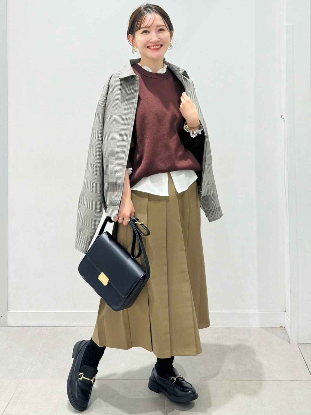 画像2: 出典：GU