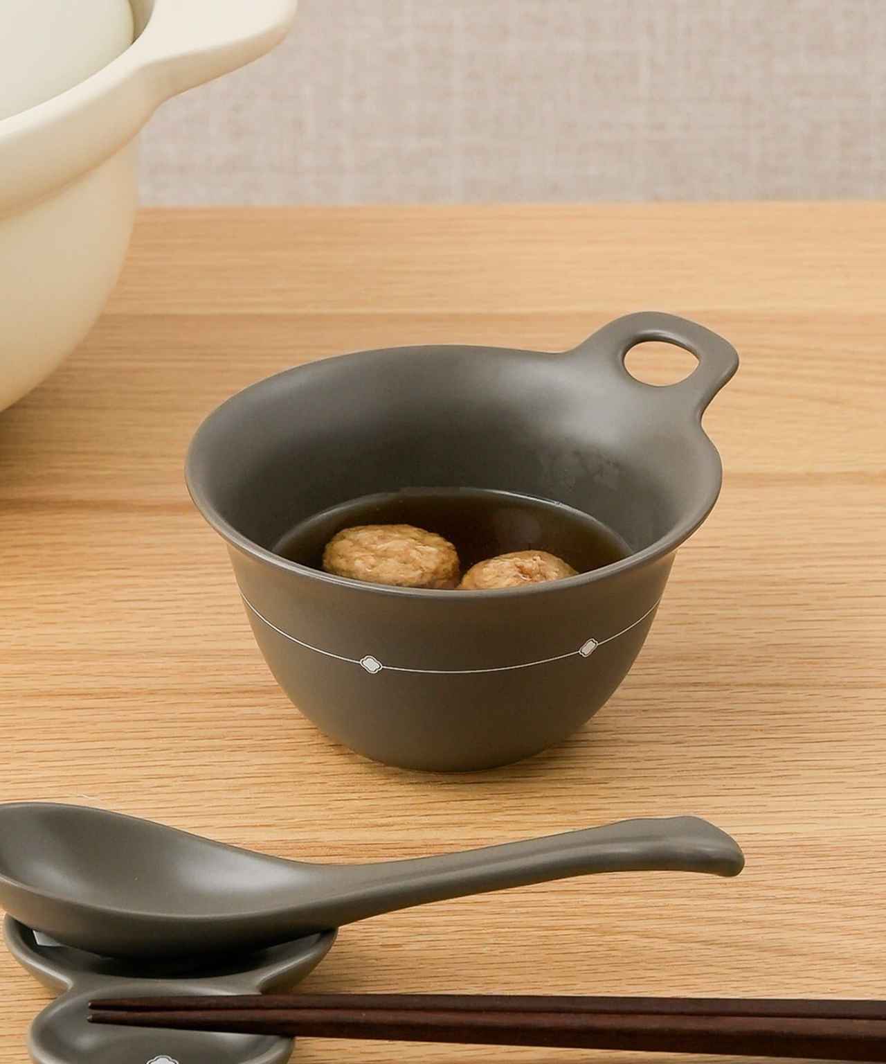 画像1: 出典：3COINS