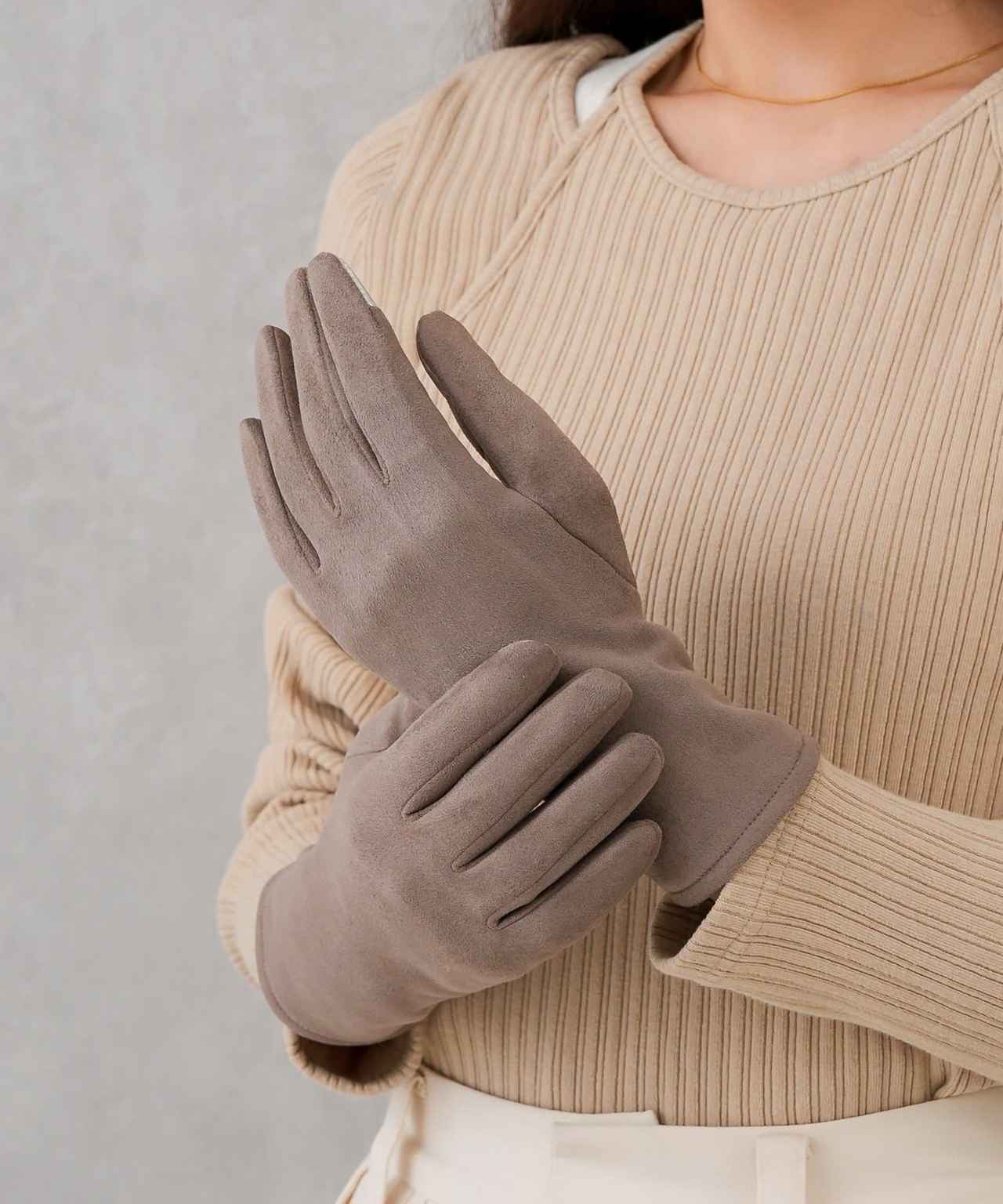 画像1: 出典：3COINS