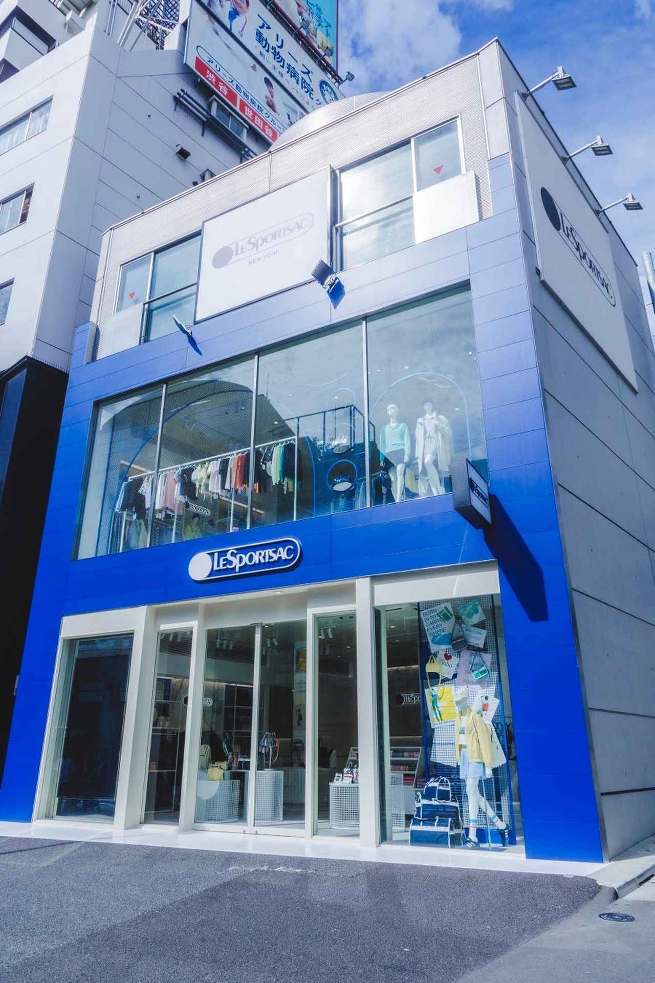 画像: 表参道フラッグシップストア（東京都渋谷区神宮前6丁目29-1） 出典：レスポートサック