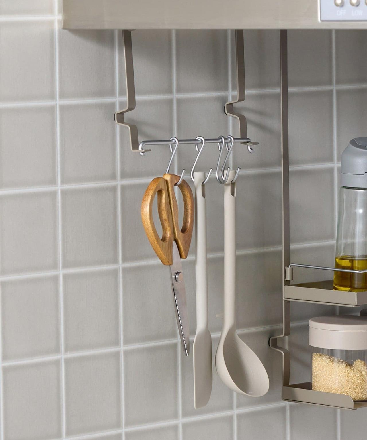 画像1: 出典：3COINS