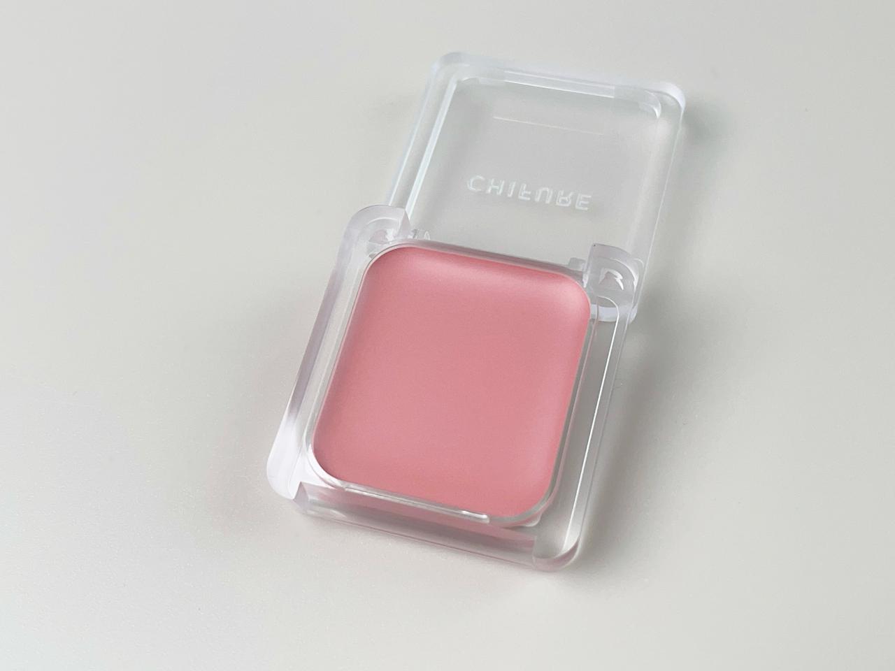 画像: 上品にツヤめいて、うるおい続く。乾燥した肌にも心地よくなじむ質感