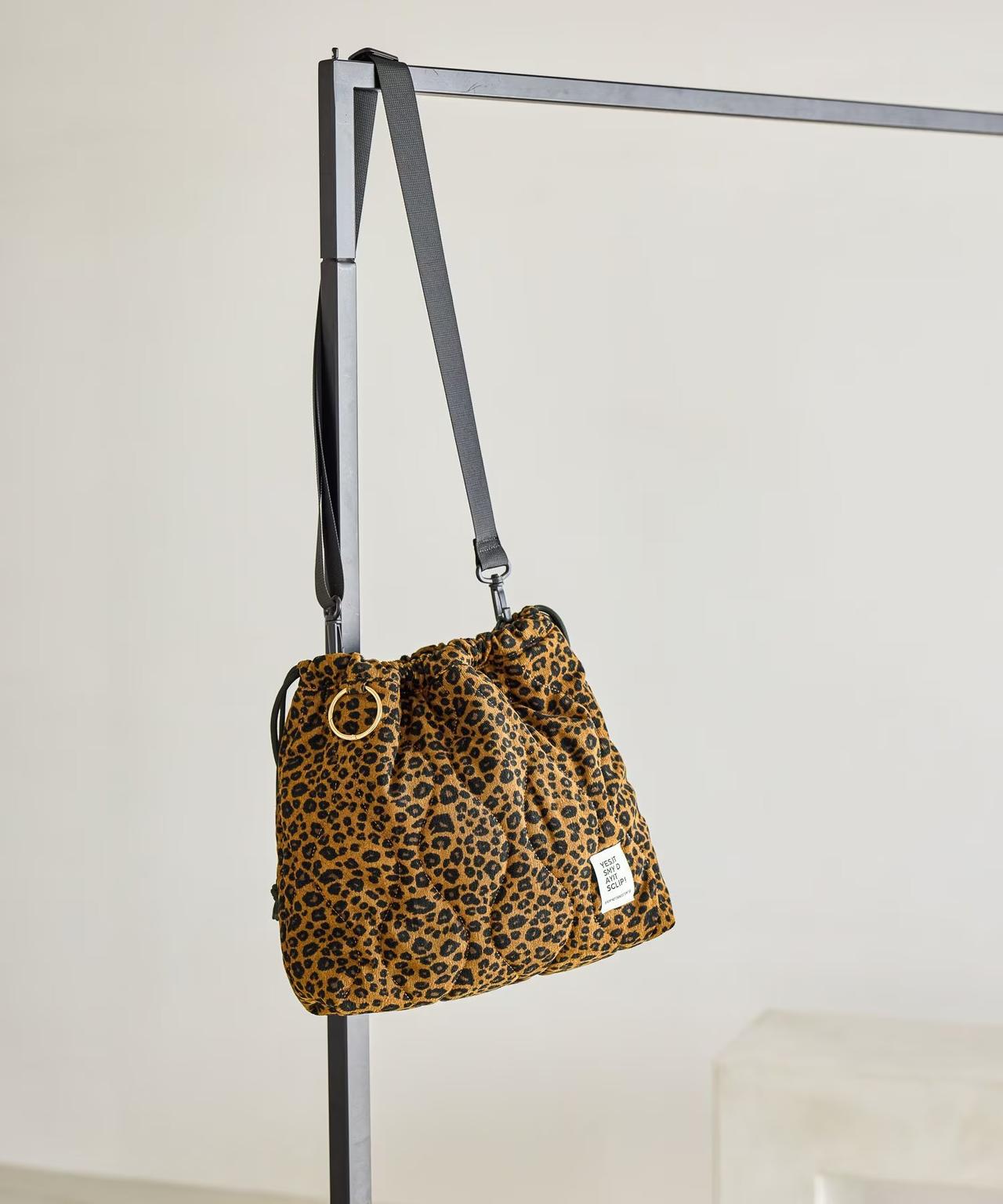 画像1: 出典：and ST