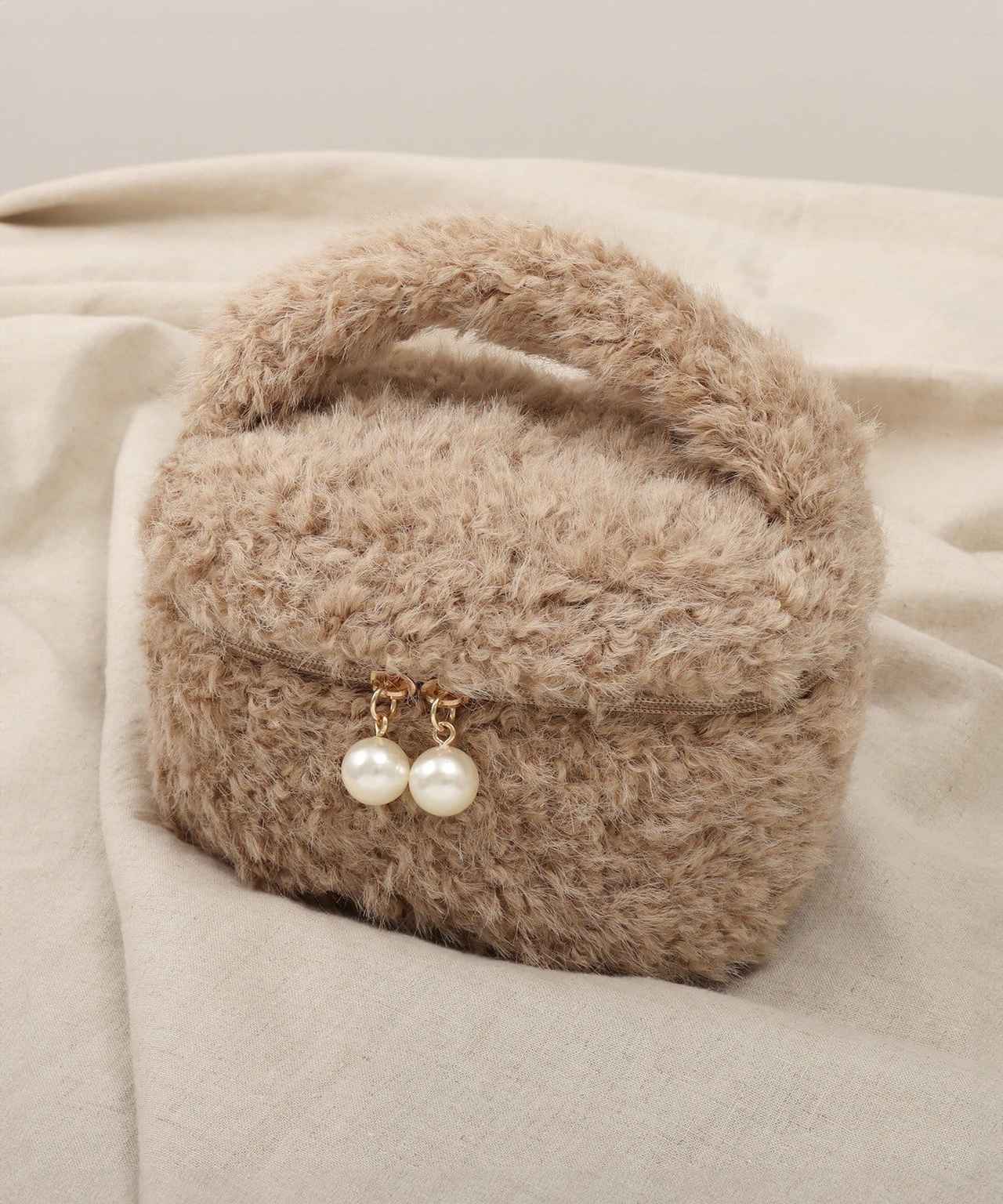 画像1: 出典：3COINS