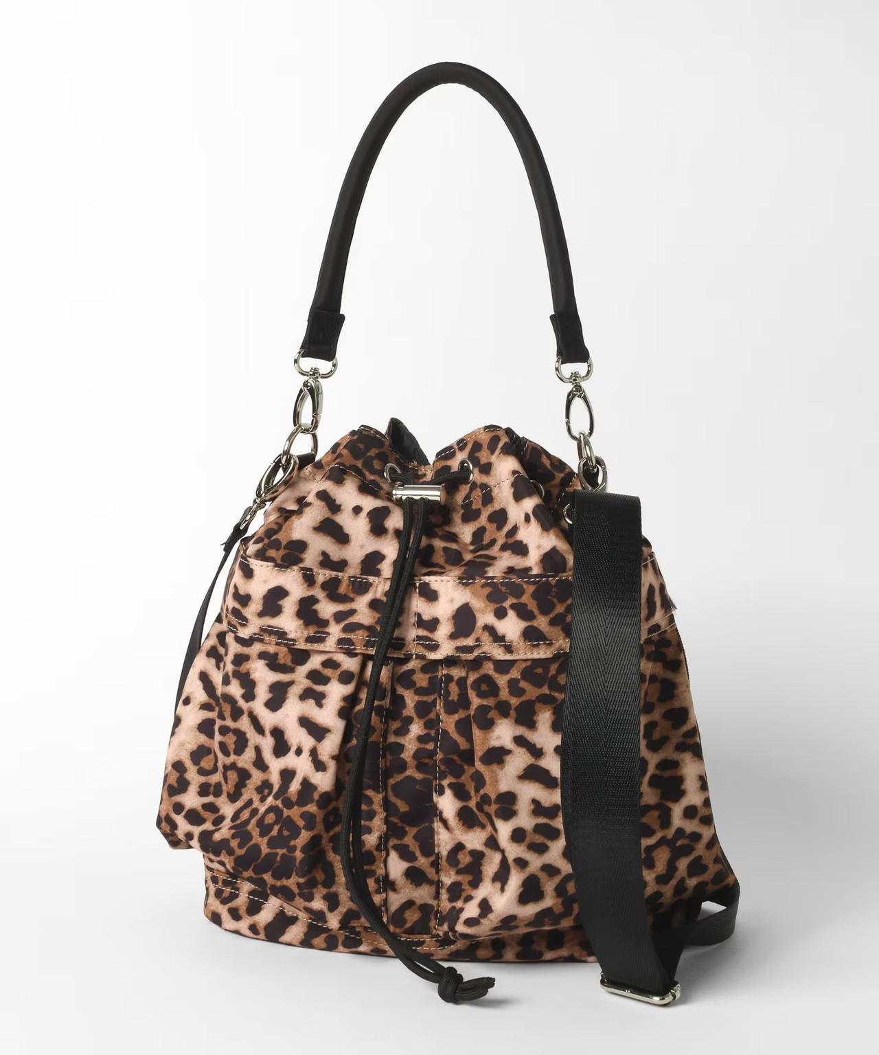 画像1: 出典：and ST