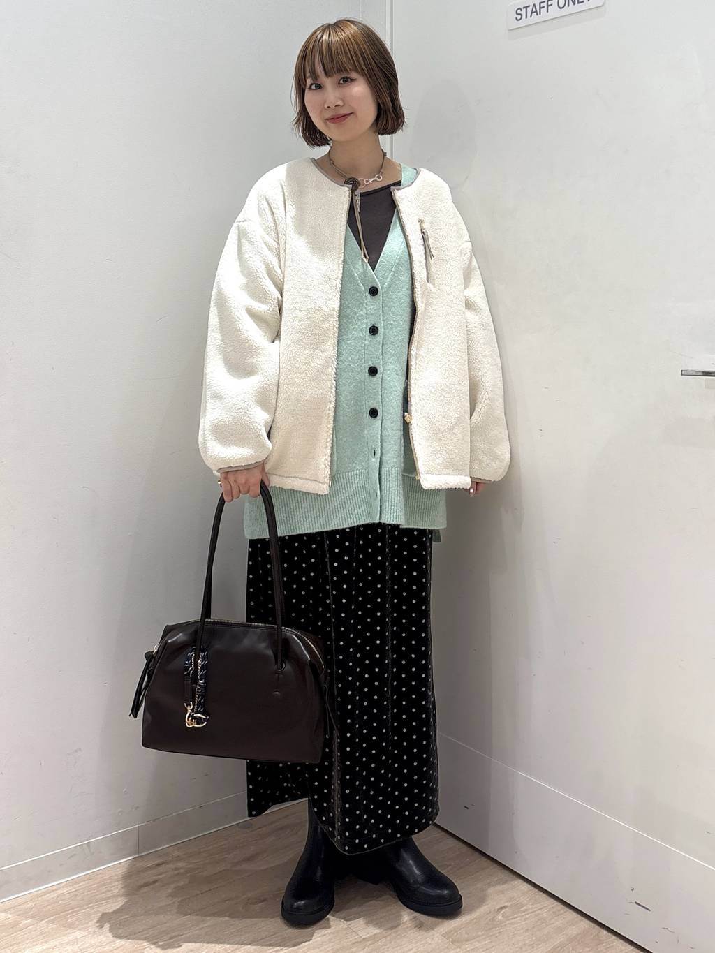 画像1: 出典：and ST